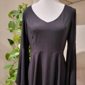 Express Black Mini Dress With Bell Sleeves (Size 6/ Women's)